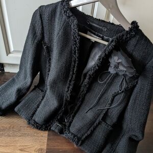 Gorgeous elegant Ann Taylor jacket size 4 Petite flower decorative pin